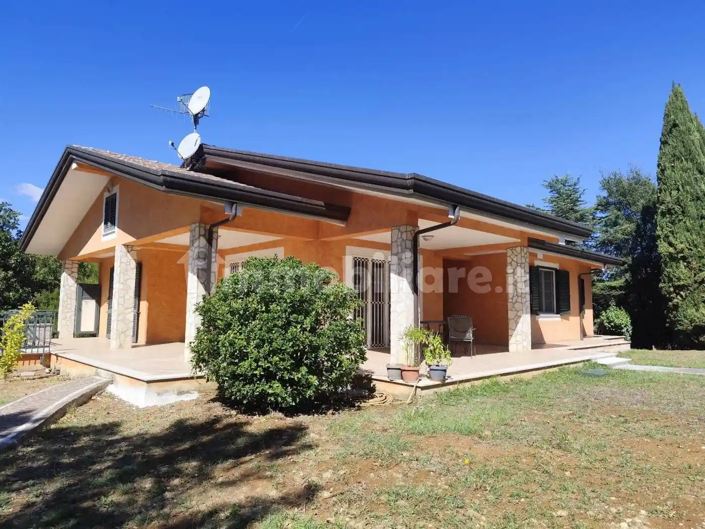 Villa in vendita a Giuliano di Roma