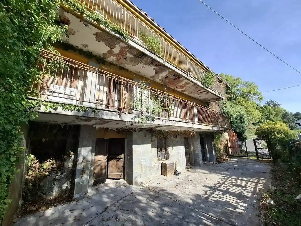 Casa indipendente in vendita a Chiesanuova