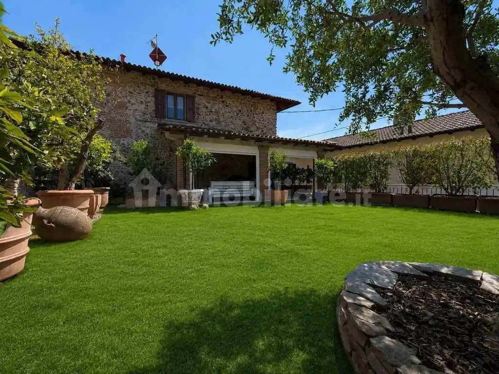 Villa in vendita a Almenno San Salvatore
