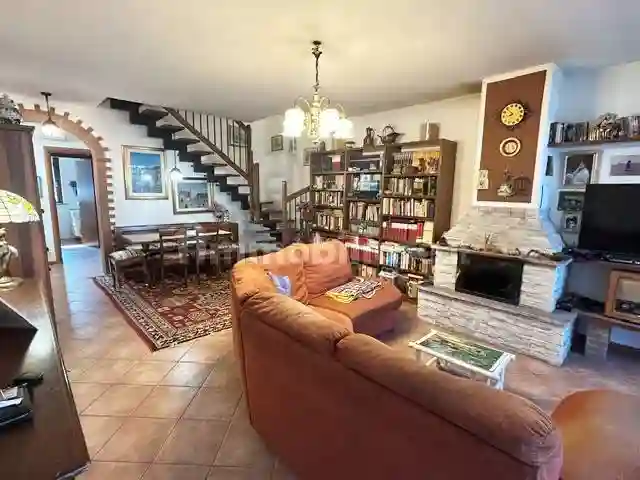 Villetta a schiera - foto 2