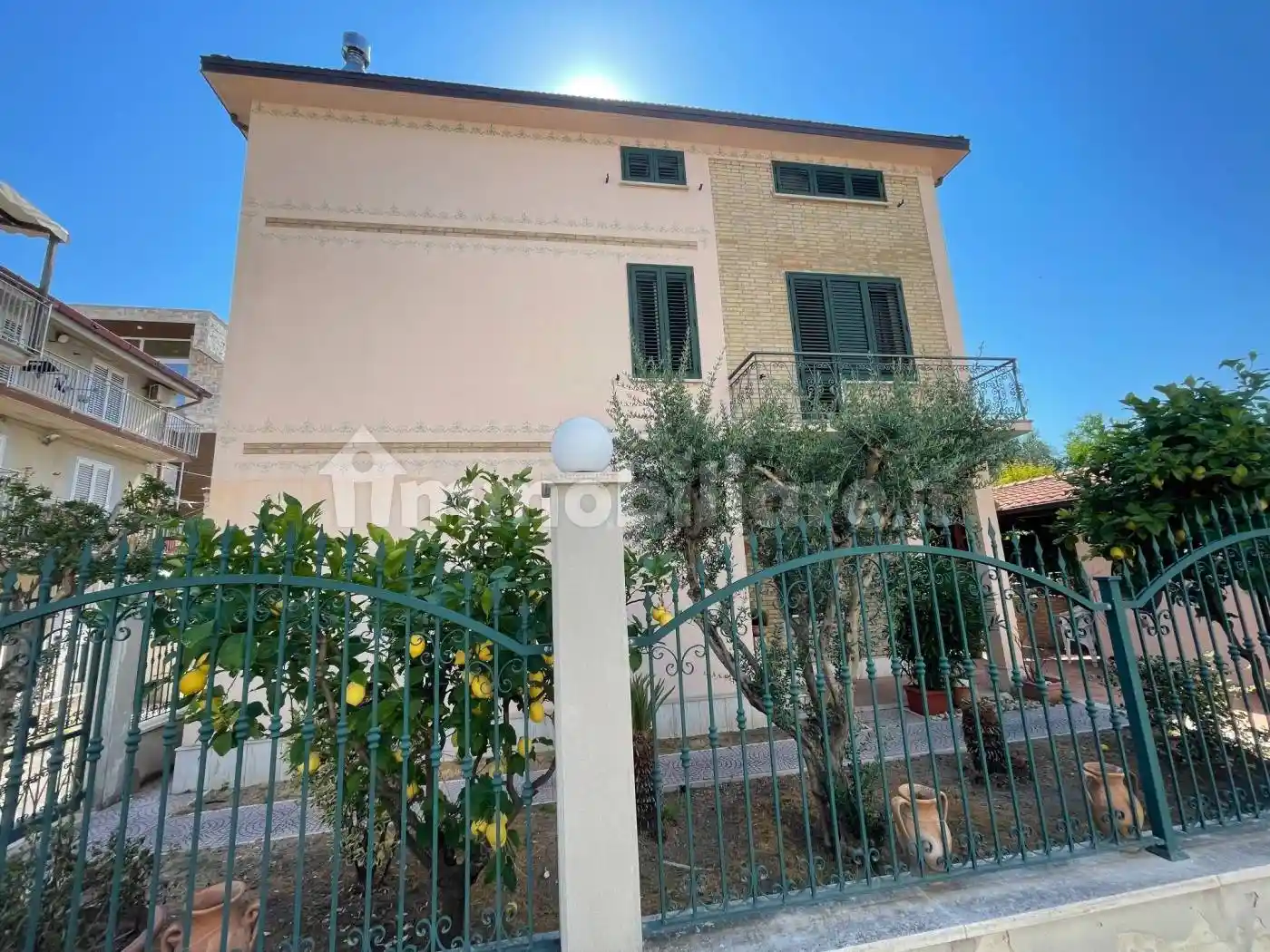 Casa indipendente in vendita a Grottammare