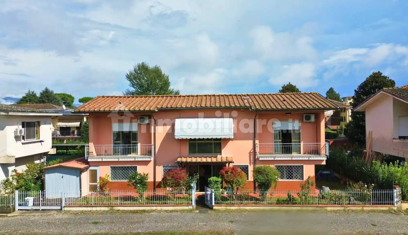 Villa in vendita a Lucca