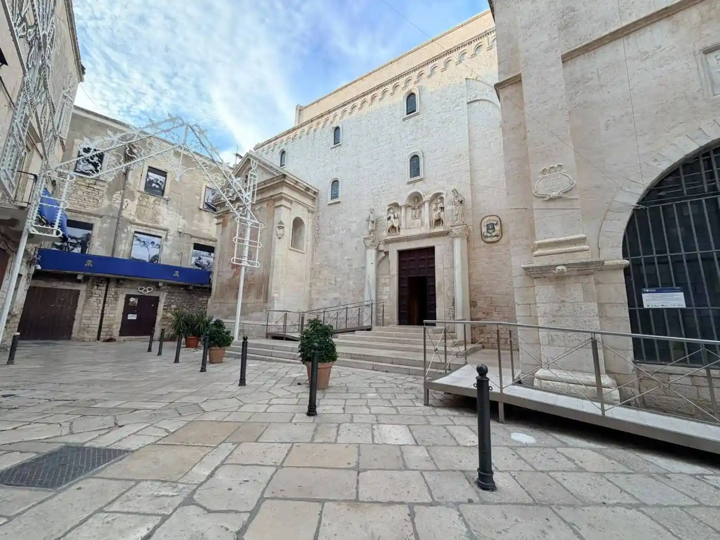 Palazzo - Edificio in vendita a Bisceglie
