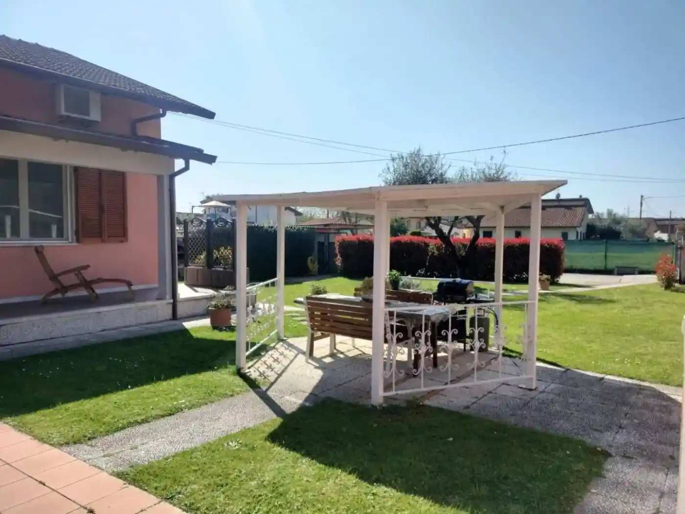 Casa indipendente in vendita a Massa