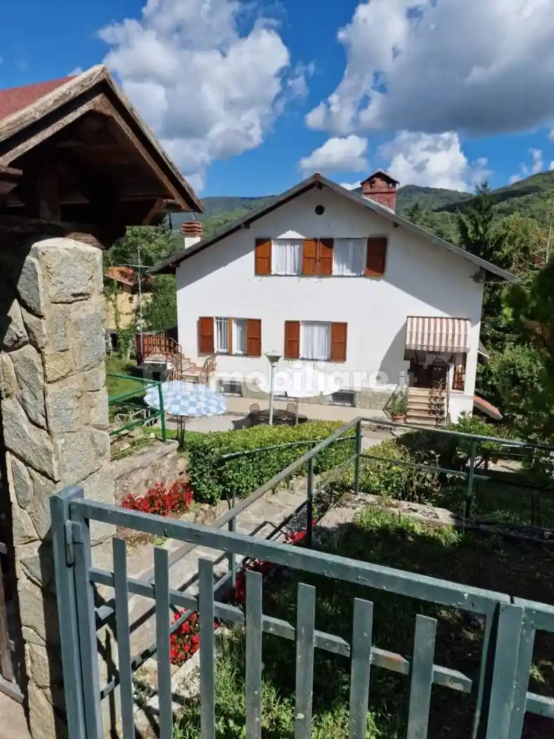 Villa in vendita a Torriglia