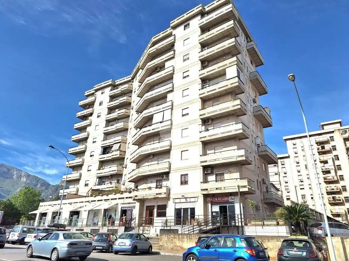 Appartamento in vendita a Palermo