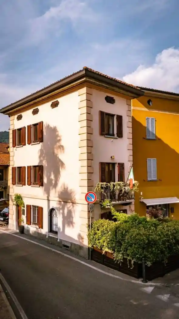 Villa in vendita a Brivio
