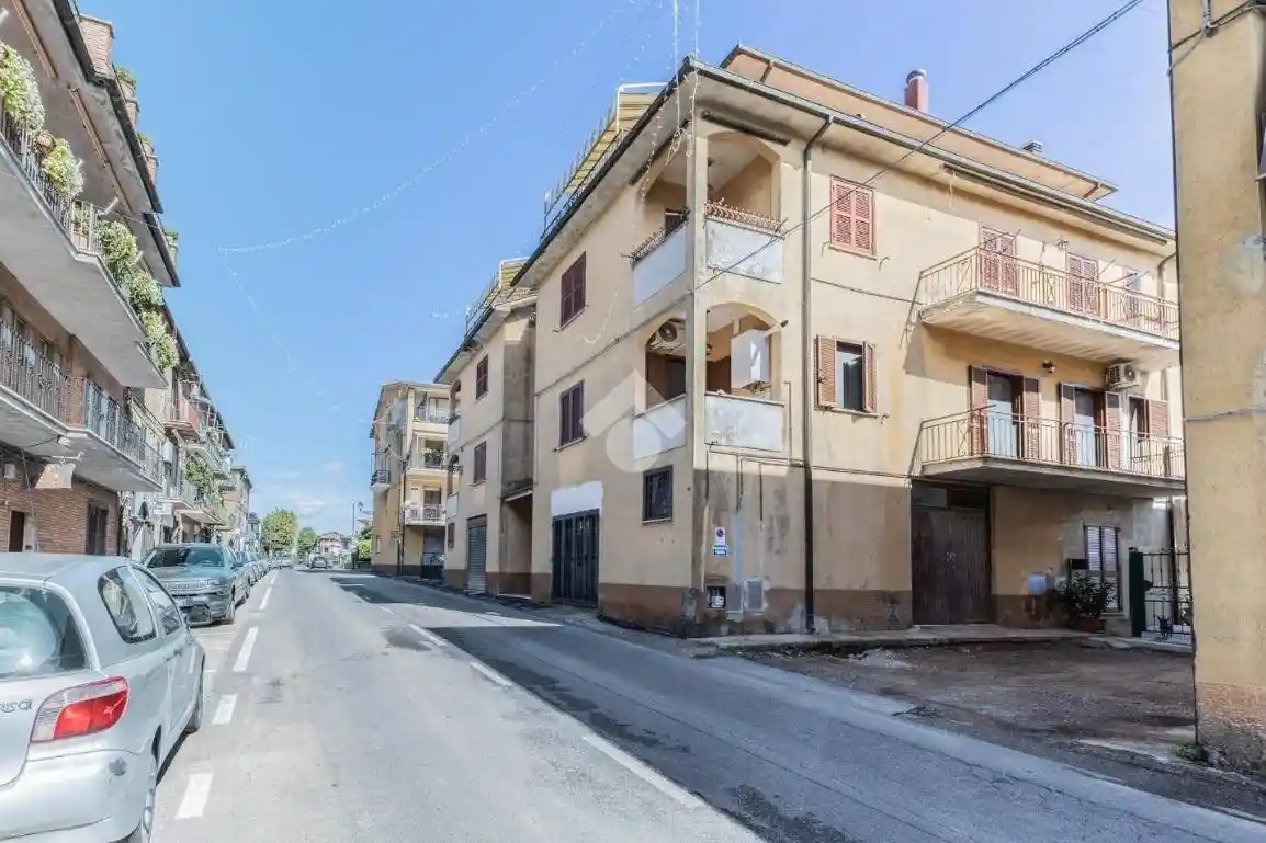 Appartamento in vendita a Vejano
