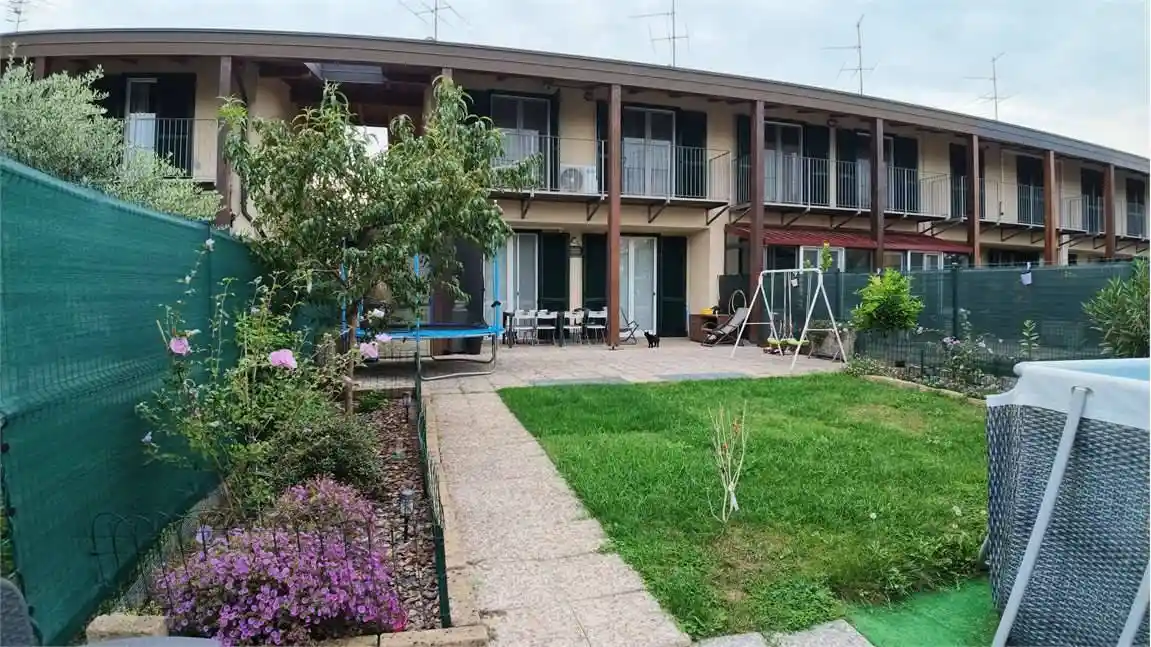 Villa in vendita a Limido Comasco