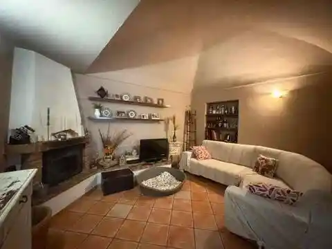 Appartamento in vendita a Toirano