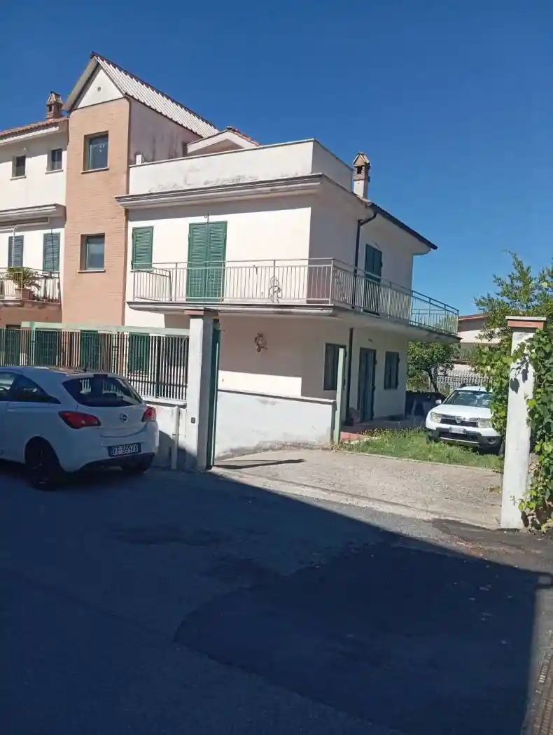 Villetta a schiera in vendita a Tivoli
