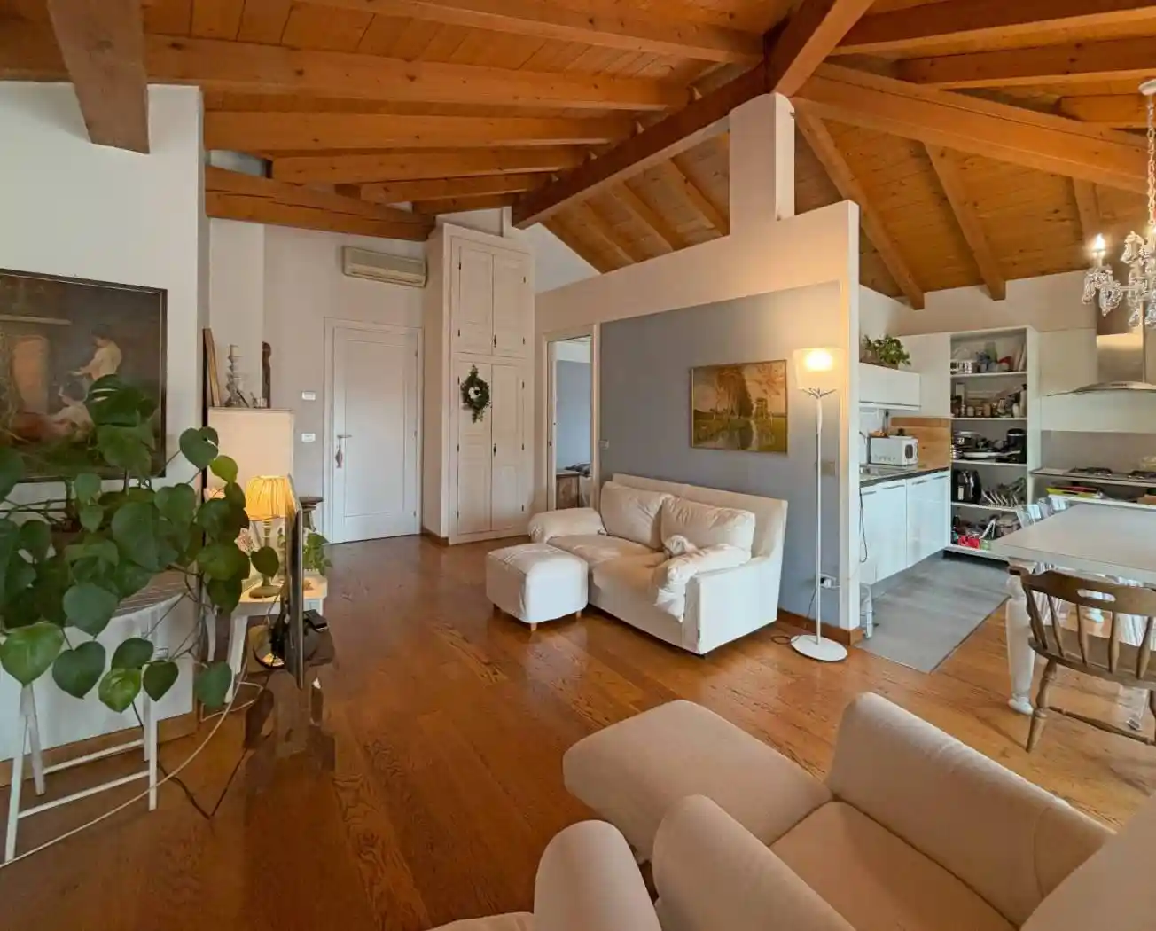 Casa indipendente in vendita a Galliate