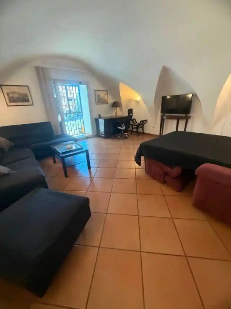 Appartamento in affitto a Napoli