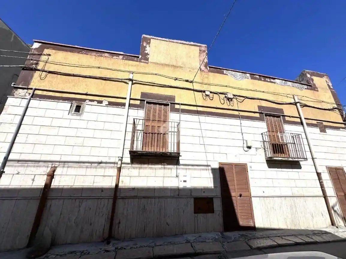 Casa indipendente in vendita a Canosa di Puglia