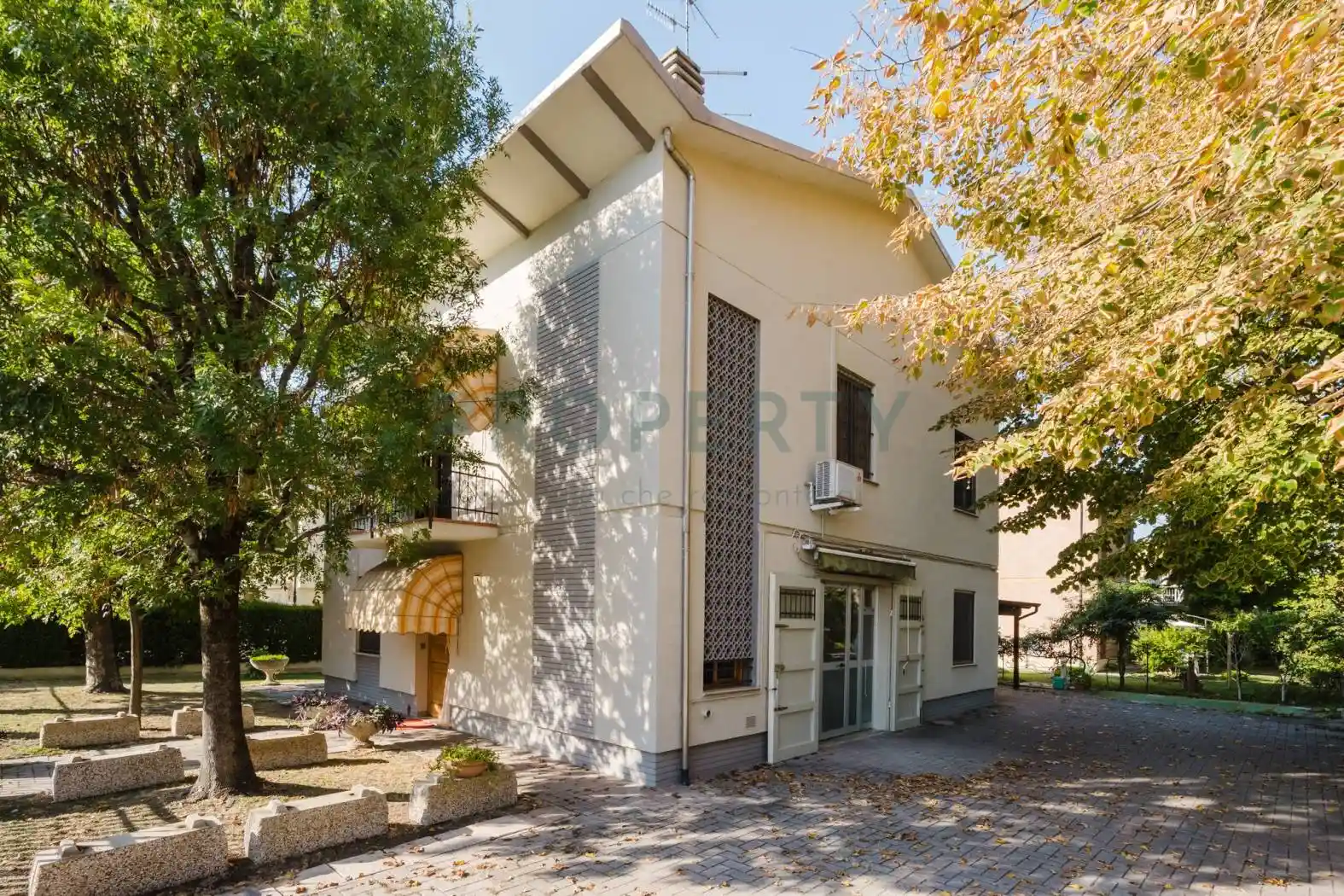 Villa in vendita a Campagnola Emilia