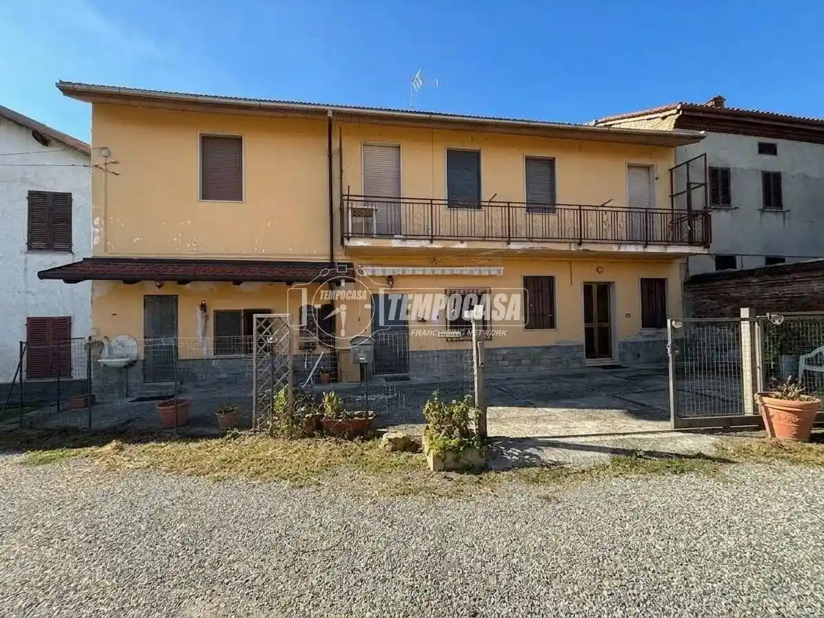 Casa indipendente in vendita a Camino