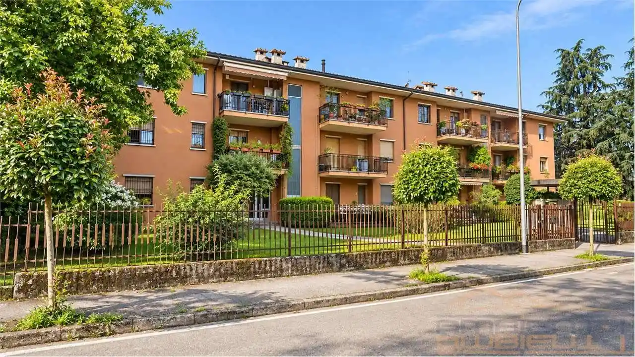 Appartamento in vendita a Verderio