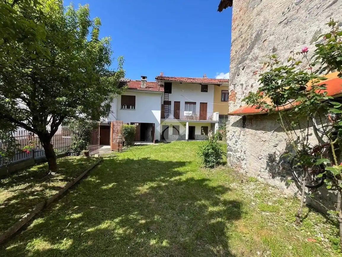 Casa indipendente in vendita a Pavone Canavese