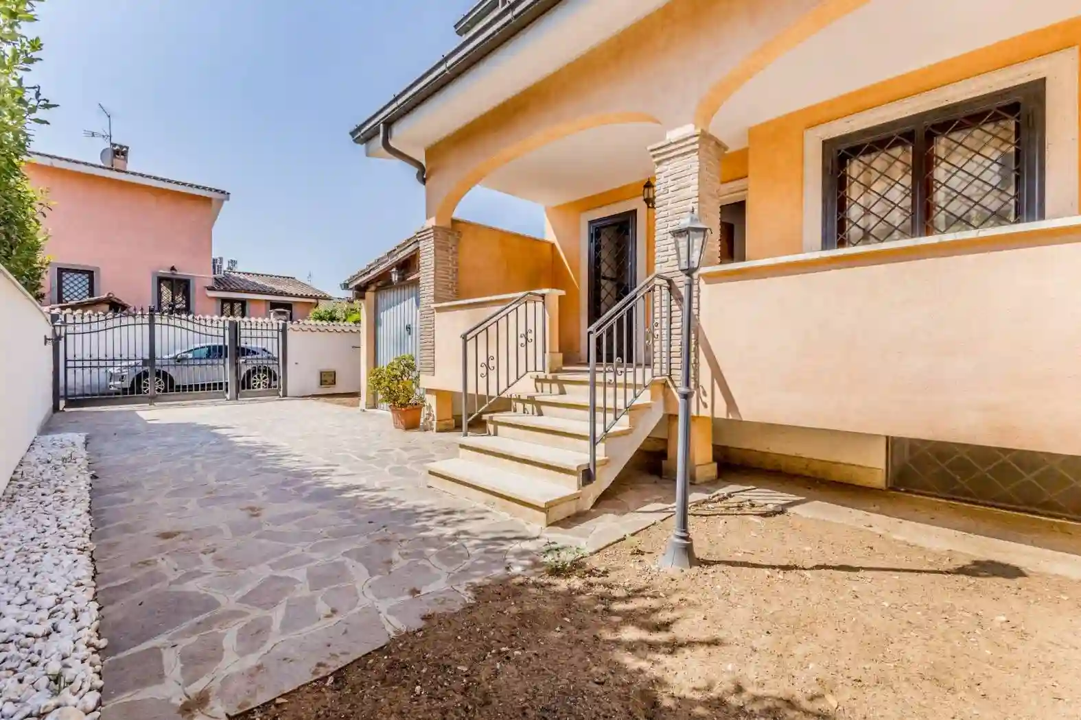 Villa - foto 2