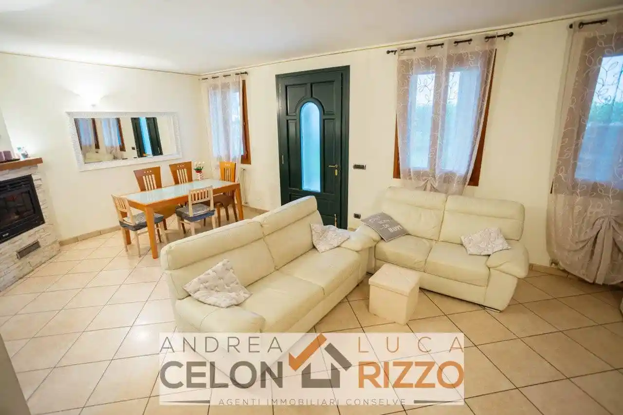 Villa in vendita a Agna