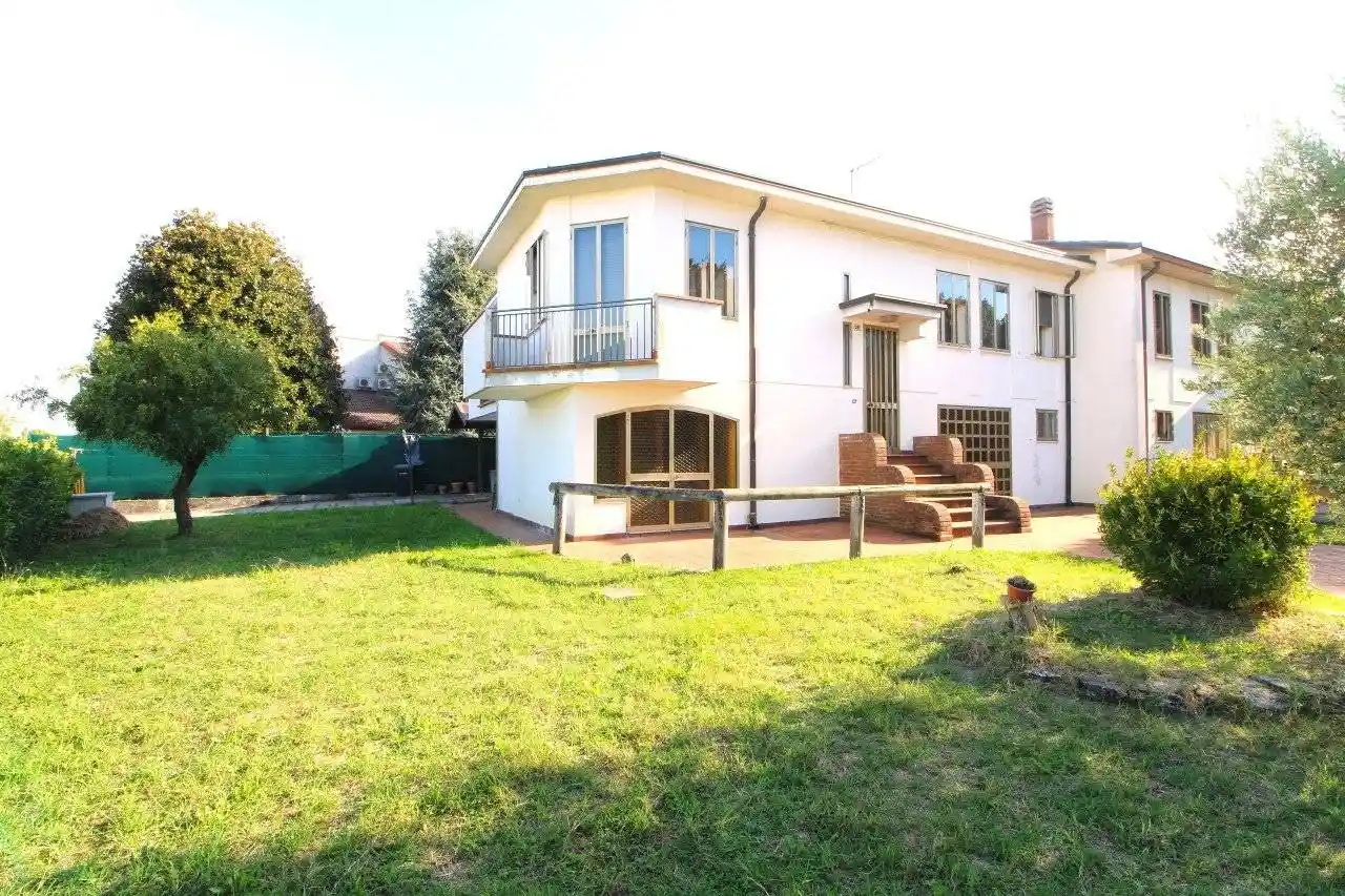 Villa in vendita a Pernumia