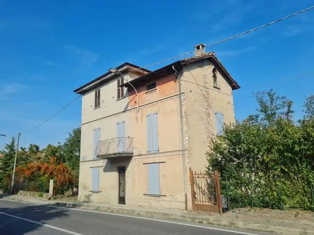 Villa in vendita a Santa Maria della Versa
