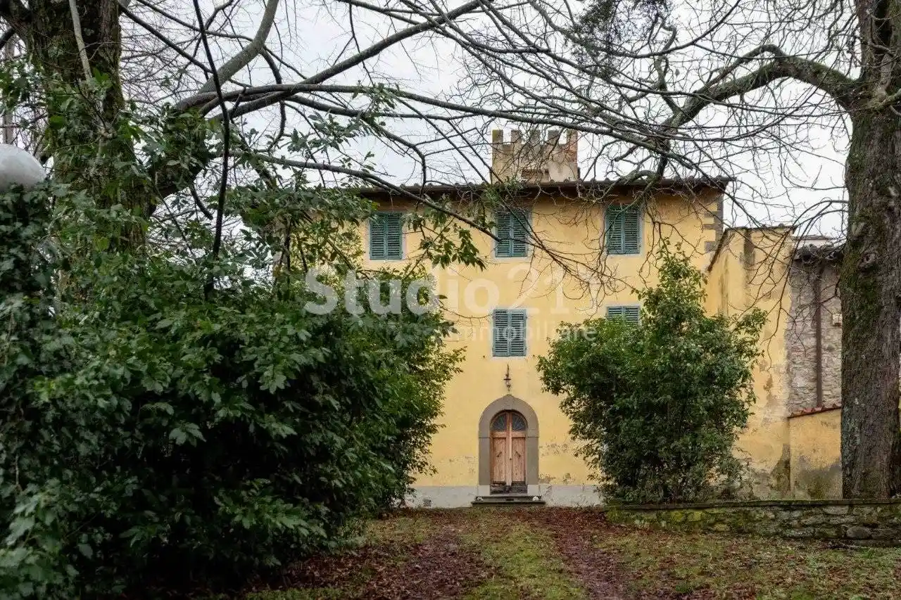 Villa in vendita a Reggello