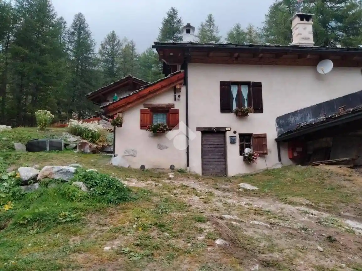 Casa indipendente in vendita a Courmayeur