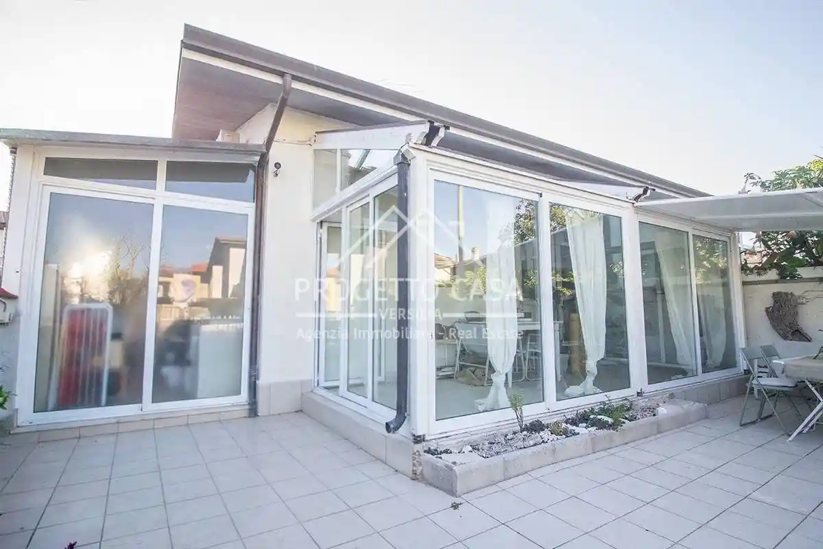 Villa in vendita a Viareggio
