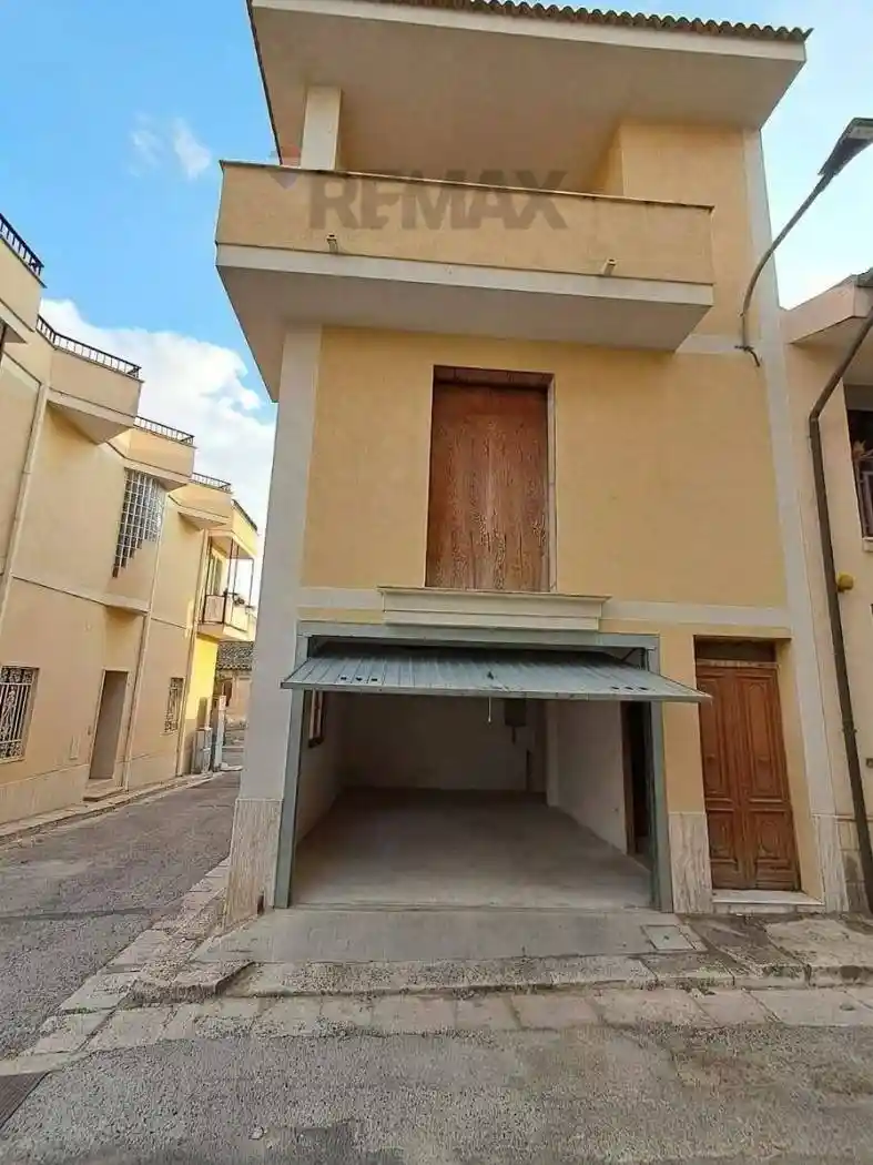 Casa indipendente in vendita a Santa Croce Camerina