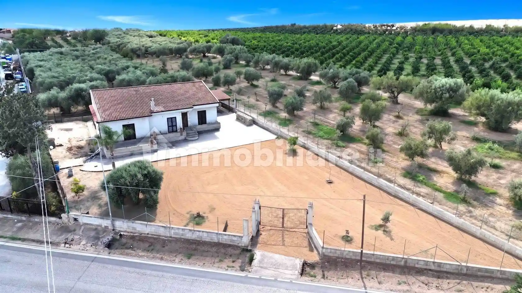 Villa in vendita a Falciano del Massico