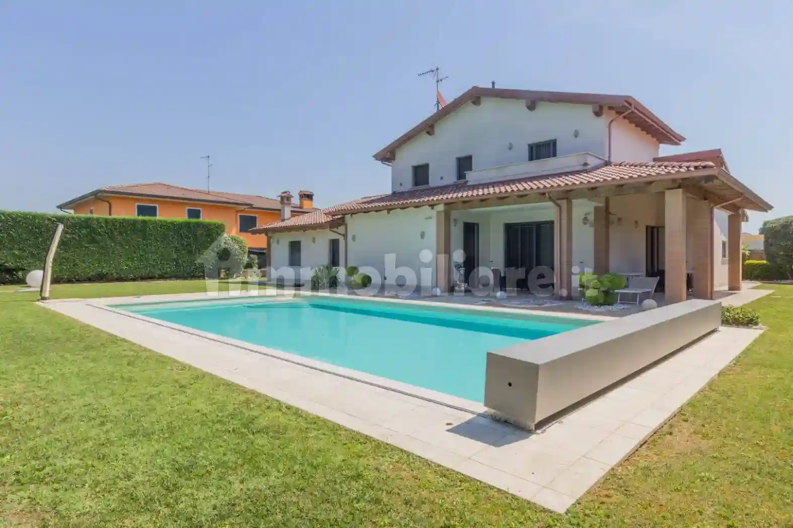Villa - foto 2