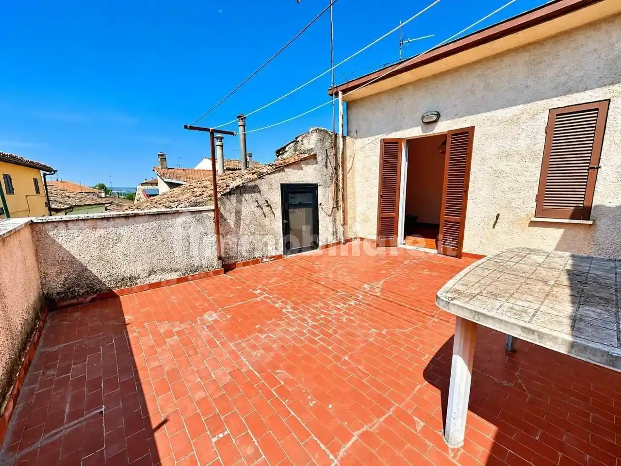 Casa indipendente in vendita a Foligno