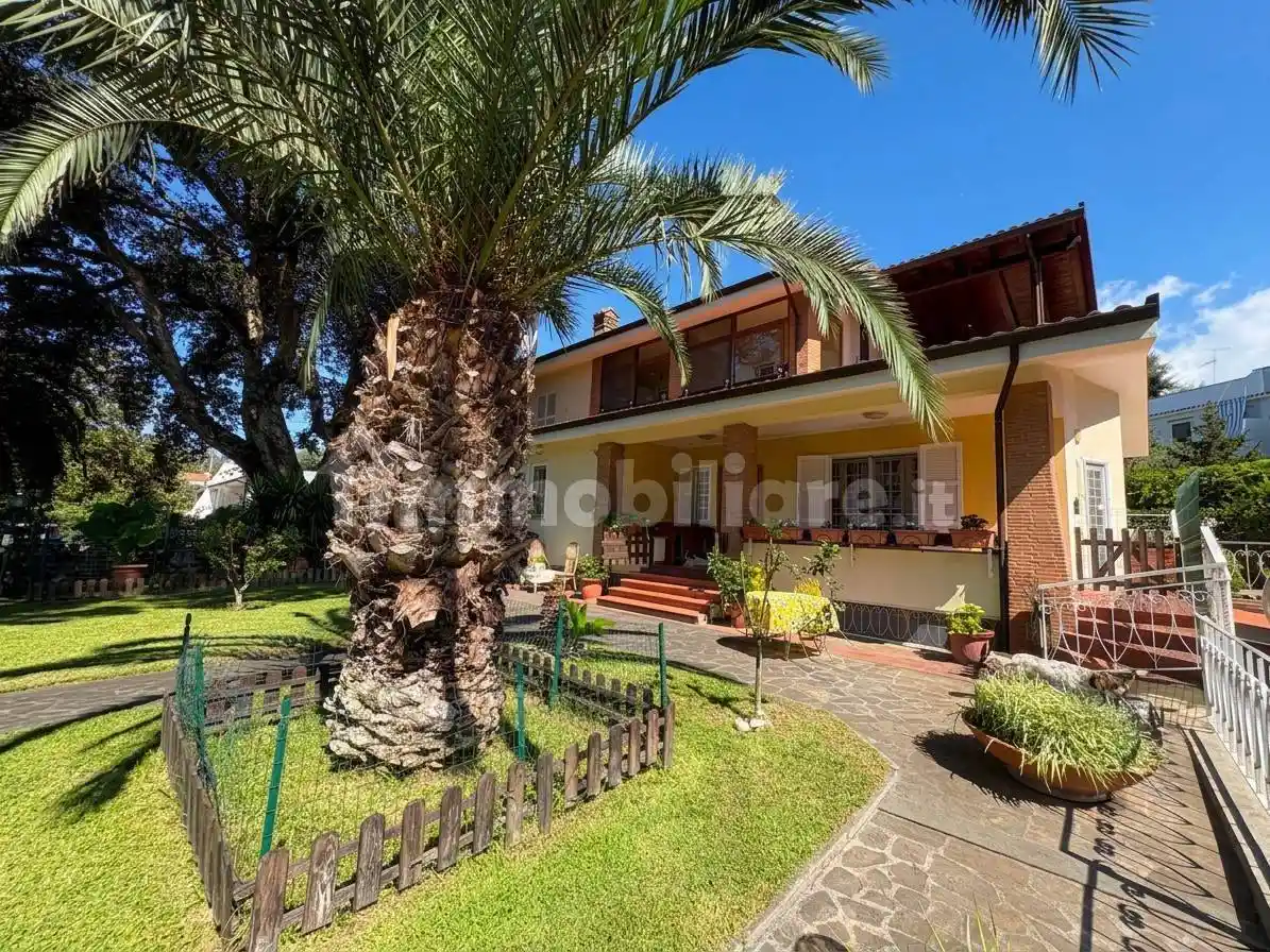 Villa in vendita a Anzio