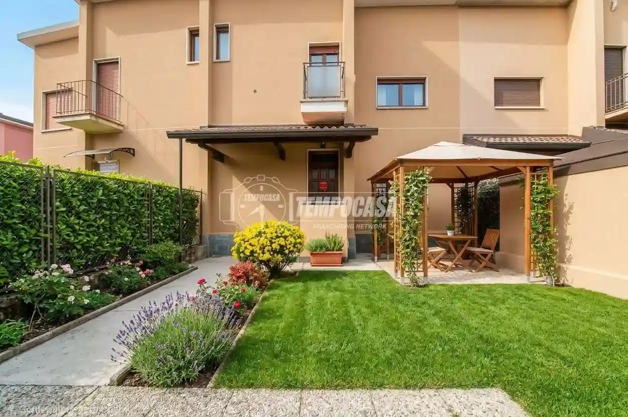 Villetta a schiera - foto 2