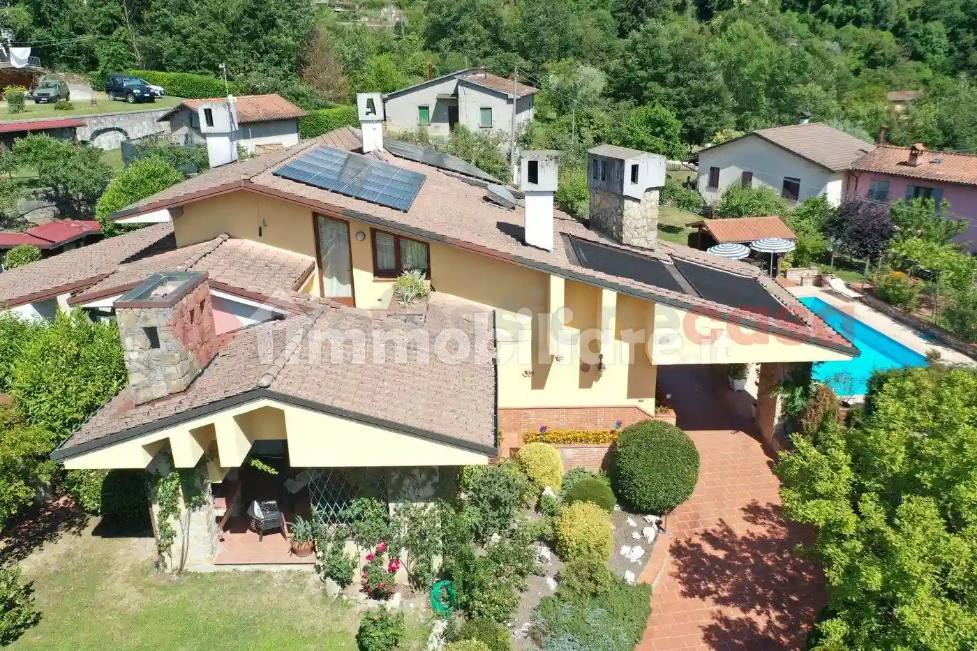Villa - foto 2