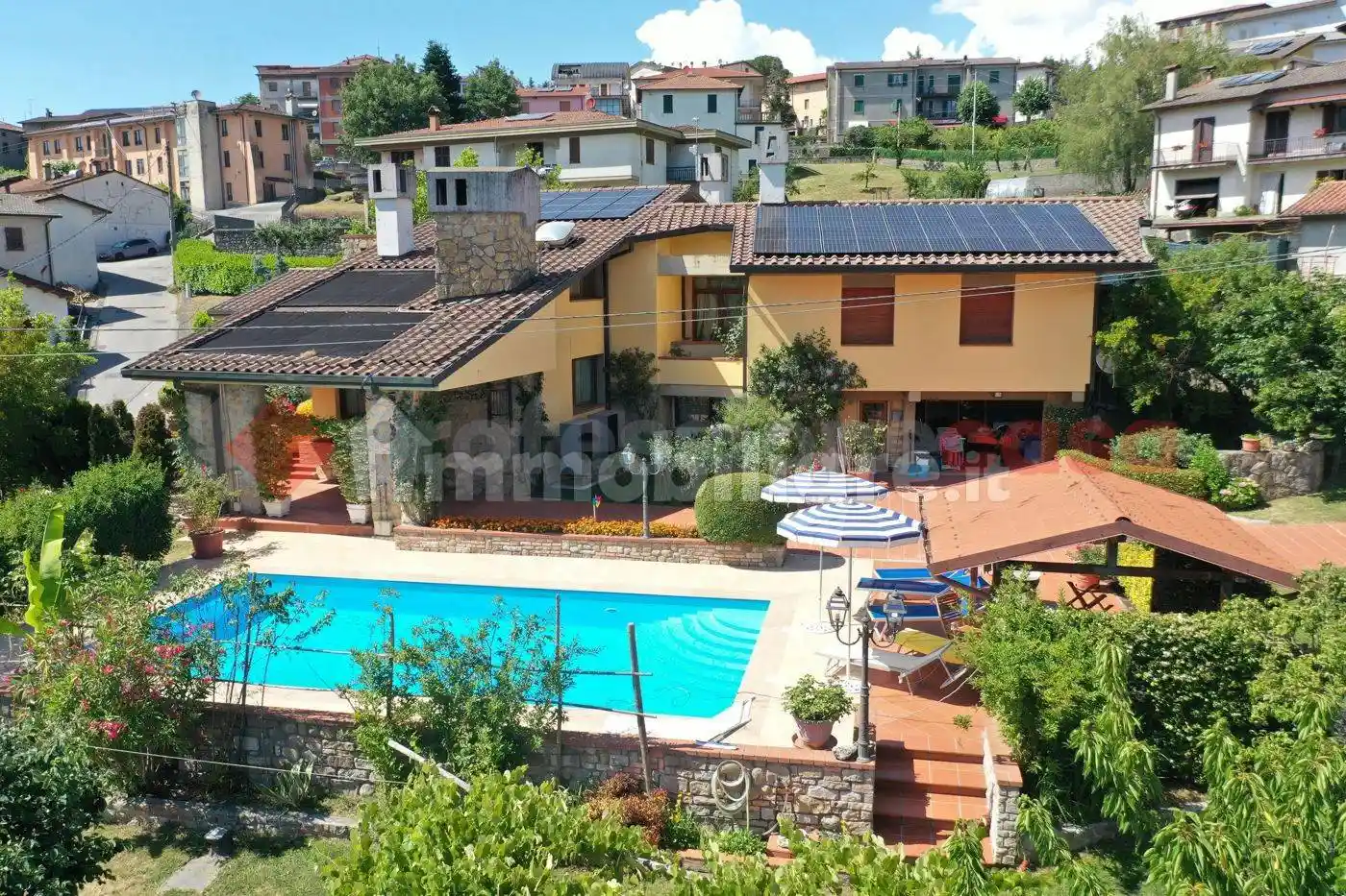 Villa in vendita a Piazza al Serchio
