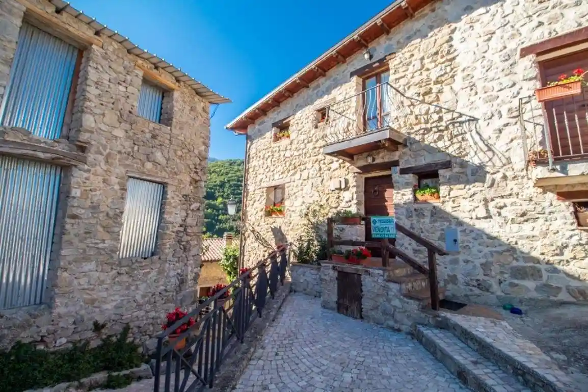Casa indipendente in vendita a Antrodoco