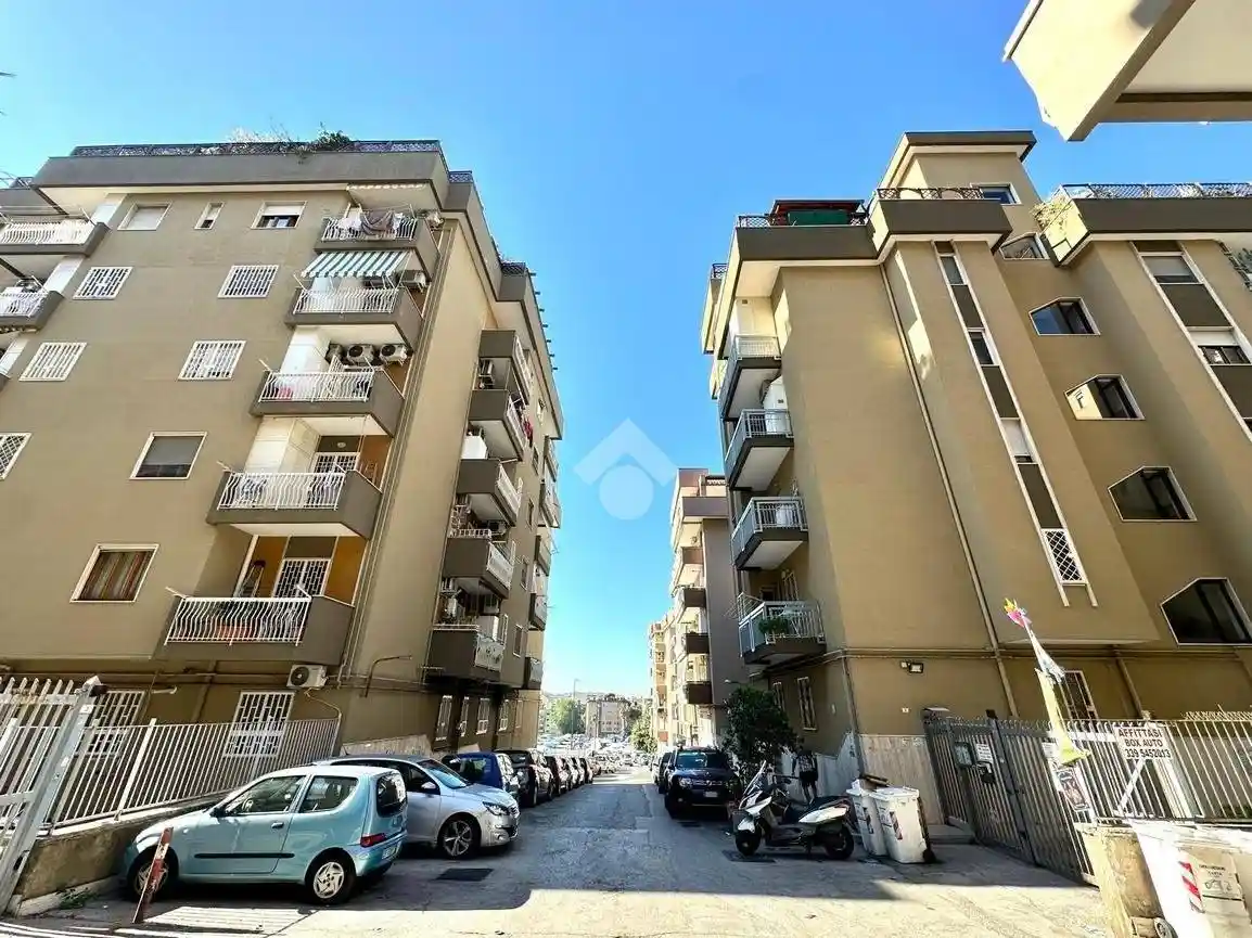 Appartamento in vendita a Napoli