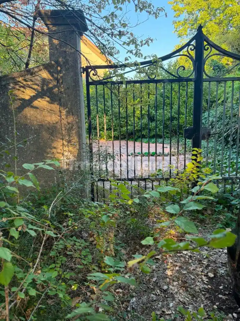 Villa in vendita a Chiusano di San Domenico