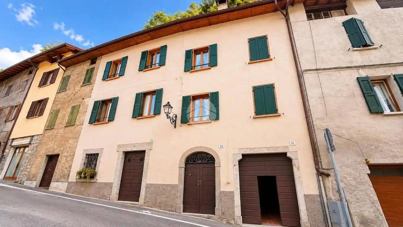 Casa indipendente in vendita a Breno