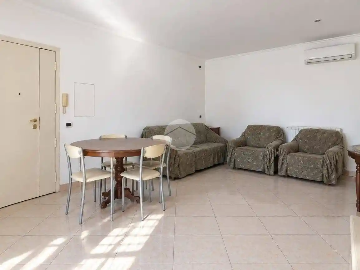 Appartamento in affitto a Napoli