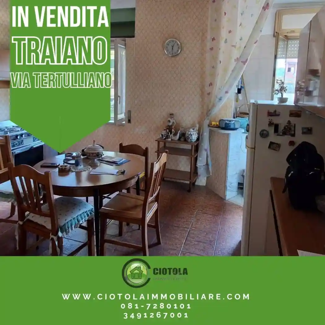 Appartamento in vendita a Napoli