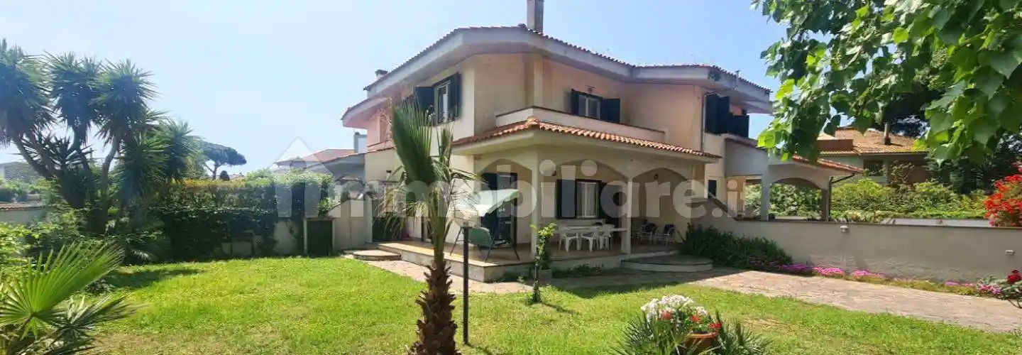 Villa in affitto a Anzio