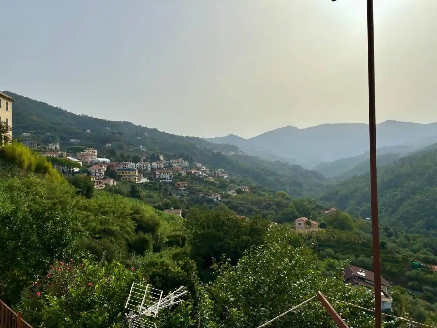 Casa indipendente in vendita a Castiglione Chiavarese