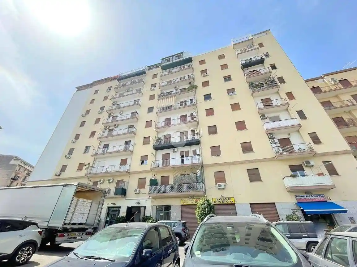 Appartamento in vendita a Palermo