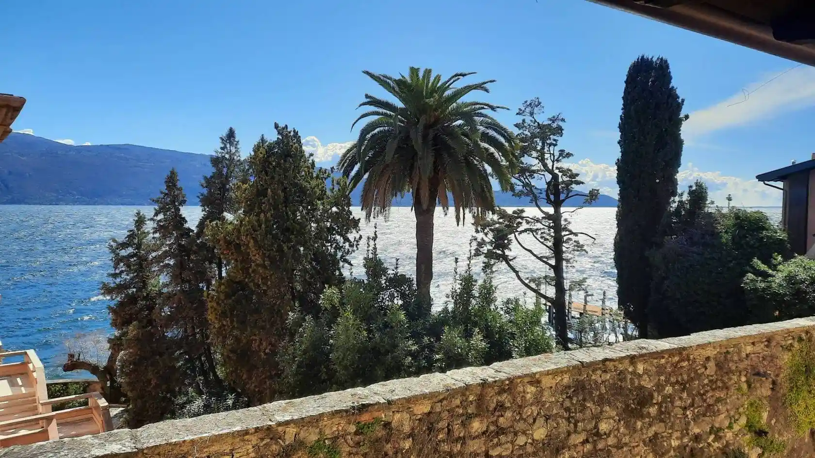 Appartamento in vendita a Gargnano