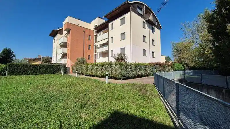 Appartamento in vendita a Cornate d'Adda