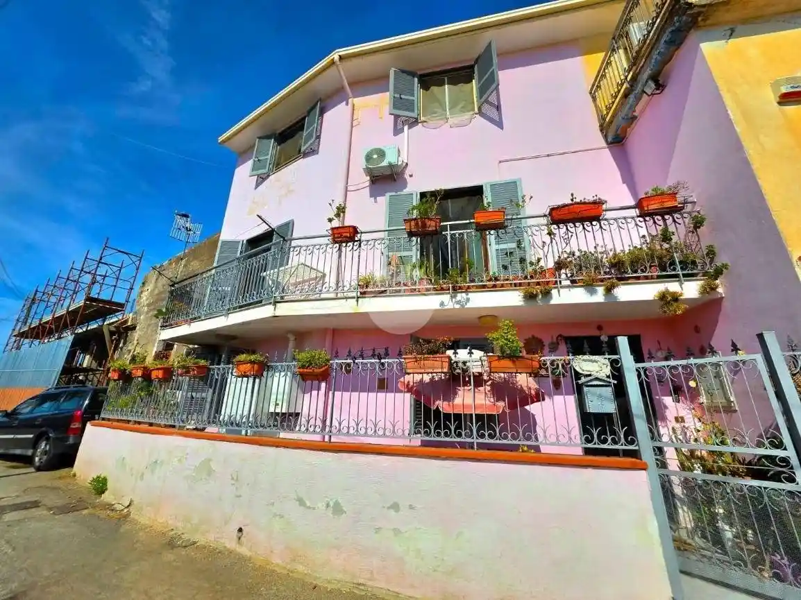 Casa indipendente in vendita a Torre del Greco