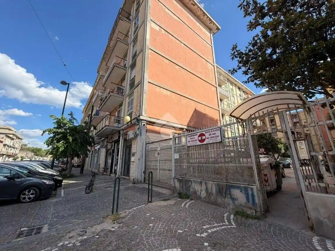 Appartamento in affitto a Napoli